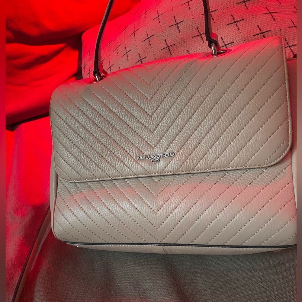 KARL LAGERFELD Quilted Top-Handle Satchel in Light Gray